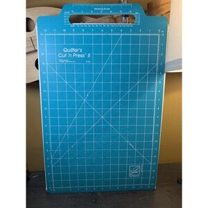 VTG Quilter's Cut'n Press II 12" x 18" Two Sided Grid Mat Press and Square 1995